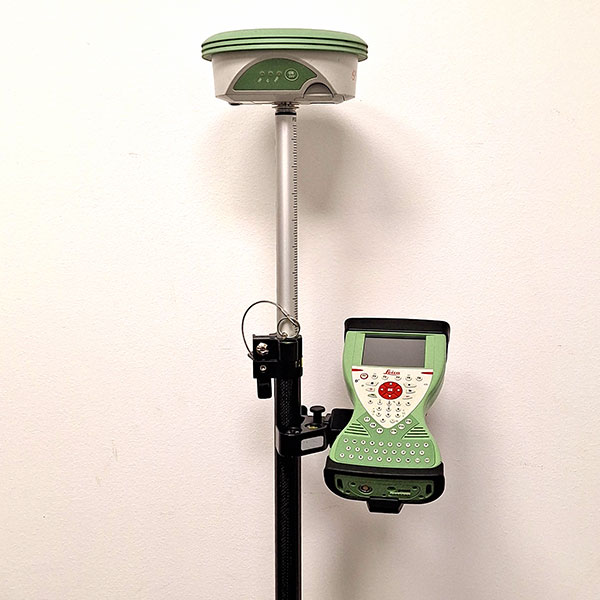 LEICA VIVA GS12 s kontrolerom LEICA CS15: 1.600,00€+pdv